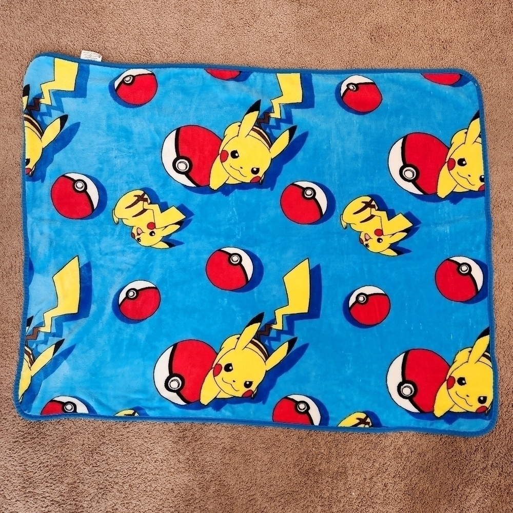 Northwest Company Pokemon Pokeball Power Pikachu Blue Throw Blanket Kids 46"x38"